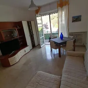 Serena Appartamento San Salvatore (Genoa)